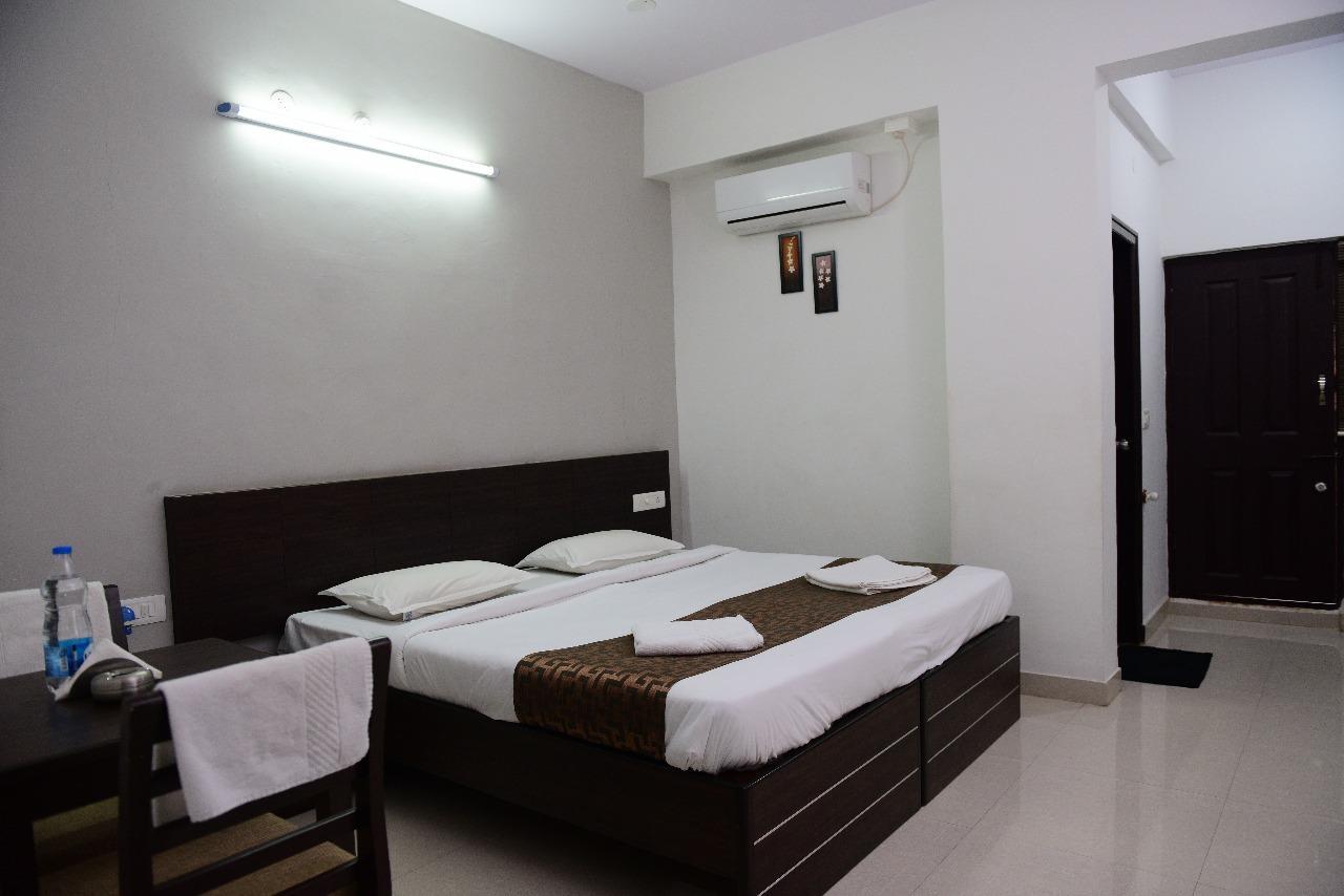Aparthotel Varsha Enclave- Trinity House Mysore Exterior foto