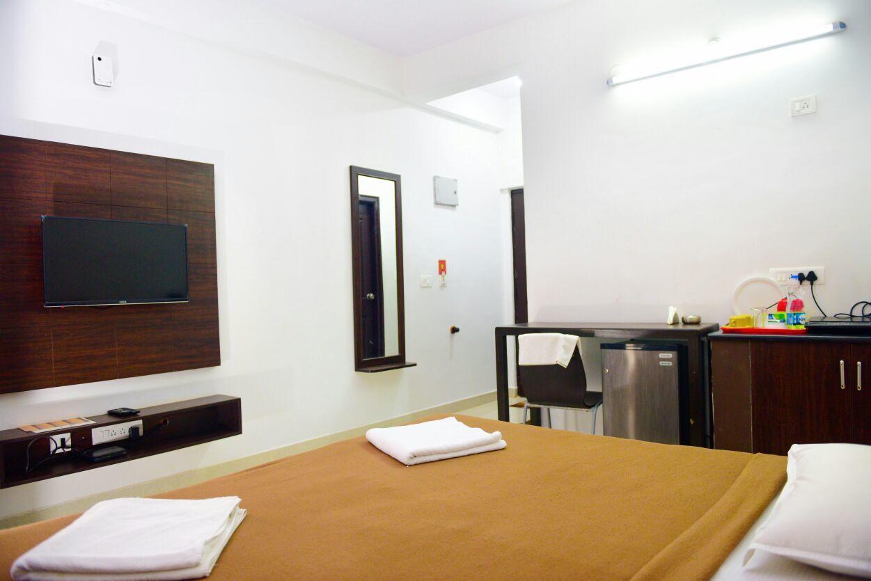 Aparthotel Varsha Enclave- Trinity House Mysore Exterior foto
