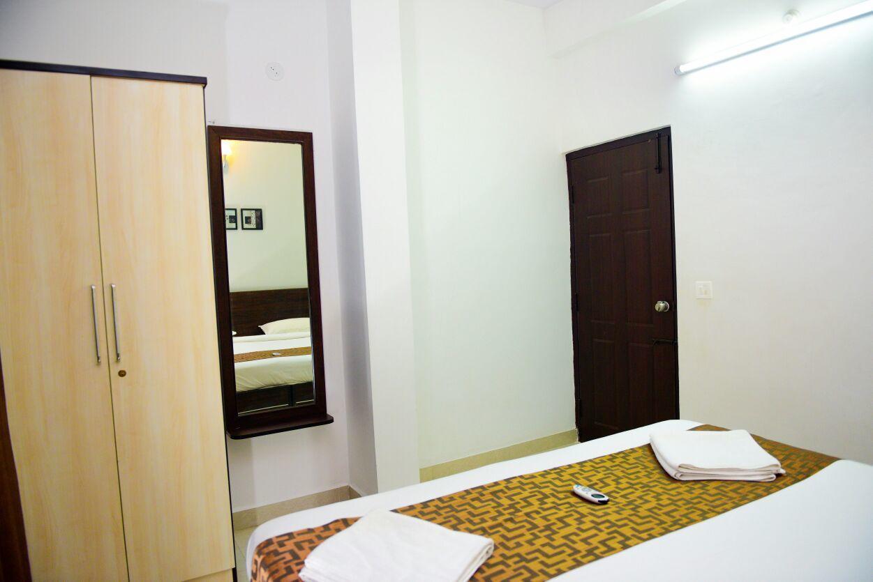 Aparthotel Varsha Enclave- Trinity House Mysore Exterior foto